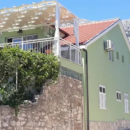 Clementina Sunrise Apartman