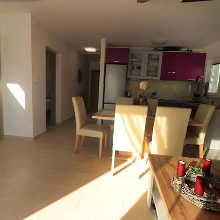 Clementina Sunrise Appartement *