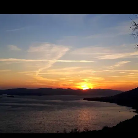 Clementina Sunrise